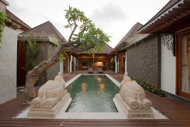 Swimming Pool 10