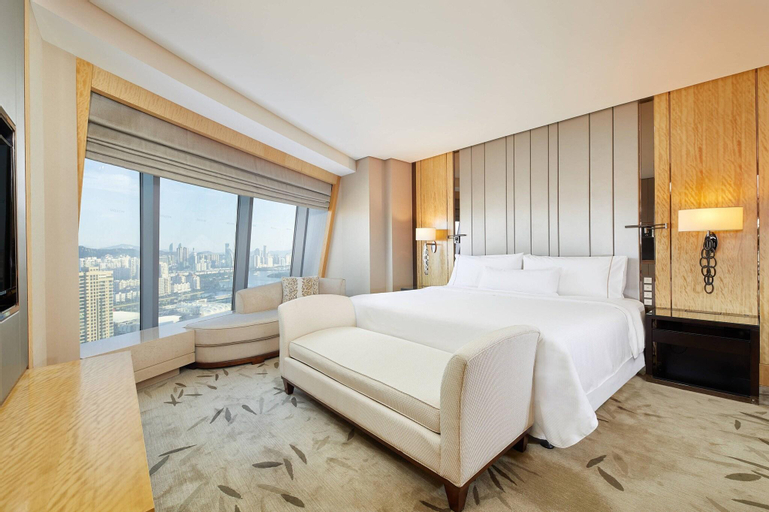 Bedroom 12