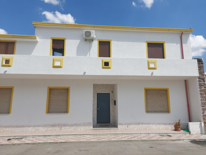Others 4, Le rondini, Sassari