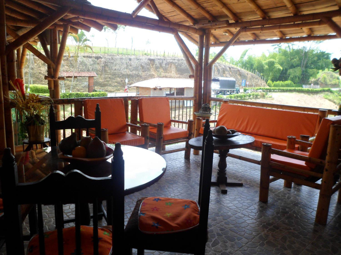 Others 5, Villa Luzandi, Alcalá