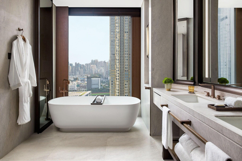 Bathroom 16