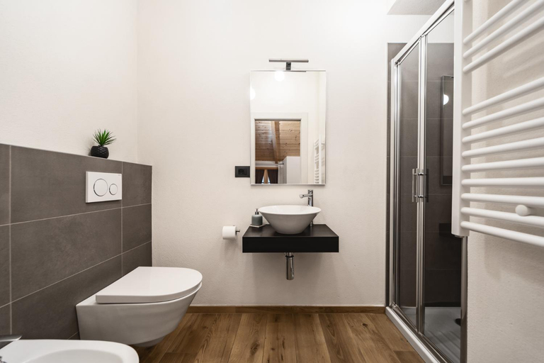 Bathroom 5, Aosta Centre Apartments - Martinet 17, Aosta