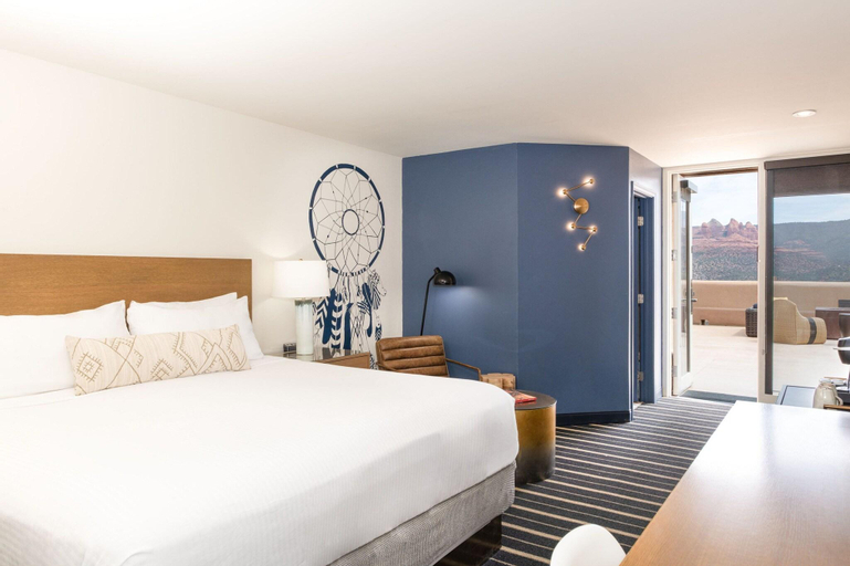 Bedroom 26