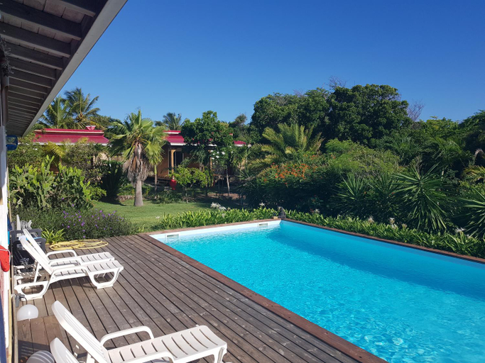 Swimming pool 3, Les Z’Alizes, Le Moule
