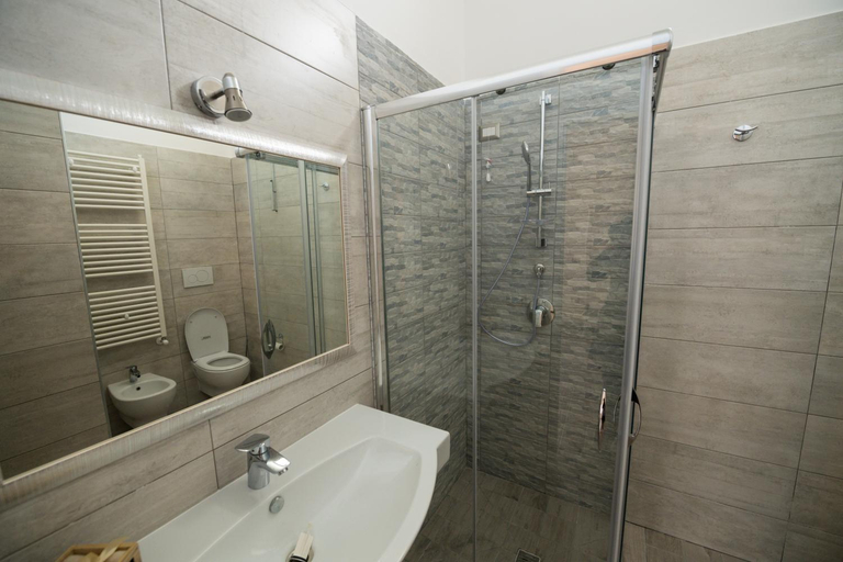 Bathroom 2, Casale Dei Pini - Nature Room-NEW, Taranto