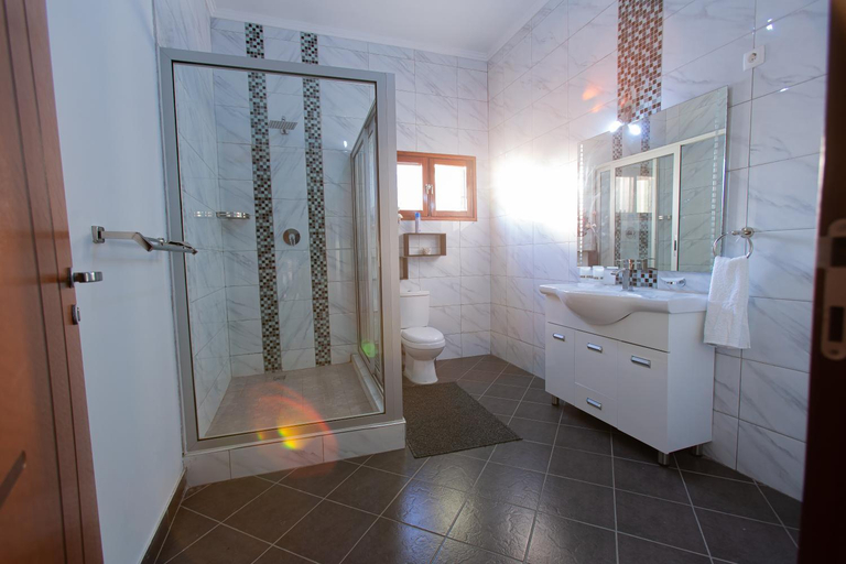 Bathroom 3, Bilene Home, Bilene