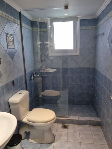 Bathroom 3, Marathon Studios & Apartments, Ionian Islands