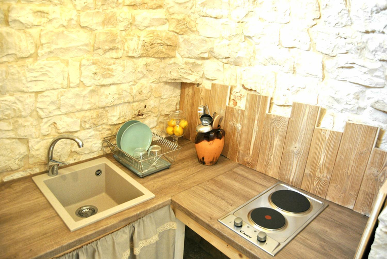 Others 5, Trulli Sciummo Relais, Taranto