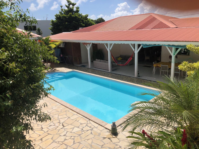 Others 3, Sarithea, Basse-Terre