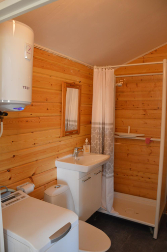 Bathroom 2, FAXESTUGORNA, Skurup