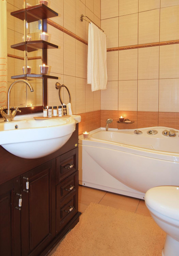 Bathroom 2, Monte Bianco Villas, Central Greece