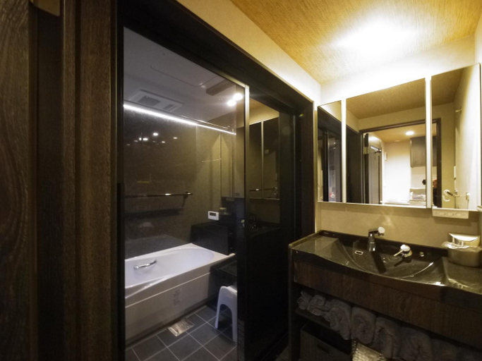 Bathroom 3, Machiya Kaemon, Kyoto
