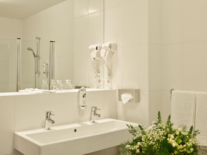 Bathroom 4, Hotel Chariot, Aalsmeer