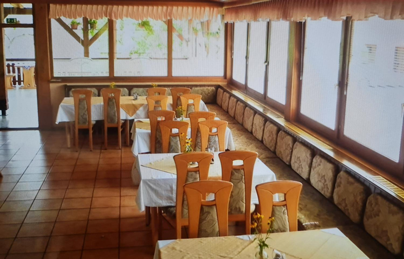 Food & Drinks 5, Pension Knafel, Žirovnica