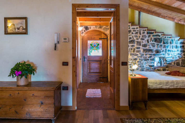 Bedroom 2, Castello di Zorzino Iseo lake, Bergamo