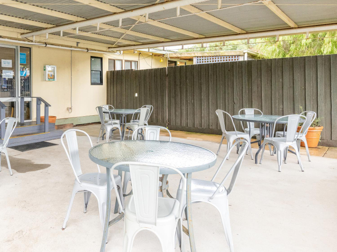 Food & Drinks 5, NRMA Warrnambool Riverside Holiday Park, Warrnambool