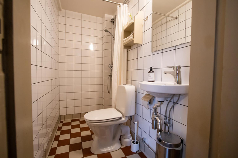 Bathroom 3, Dahlströmska Gården, Vadstena