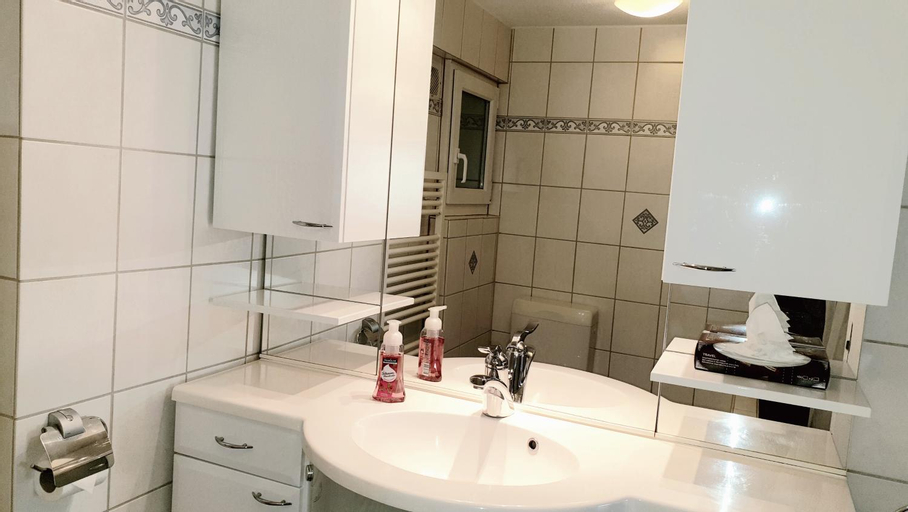 Bedroom 3, Cozy apartment close to Zurich Airport and City, Dielsdorf