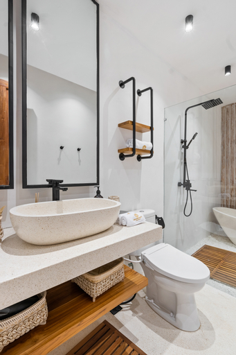 Bathroom 7