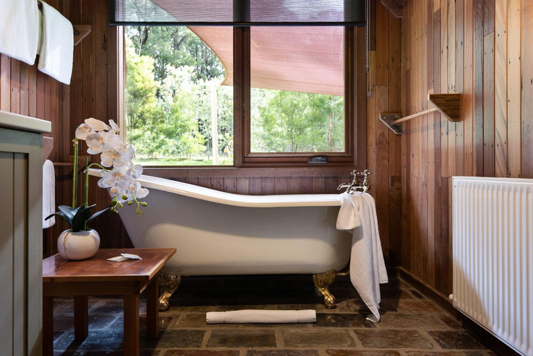Bathroom 3, Gumtree Spring, Hepburn - East