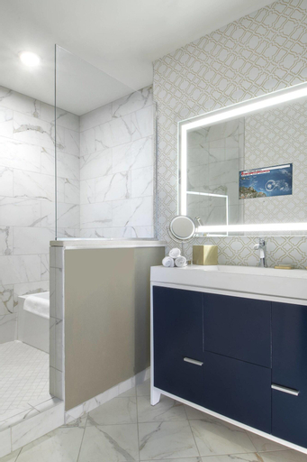 Bathroom 11
