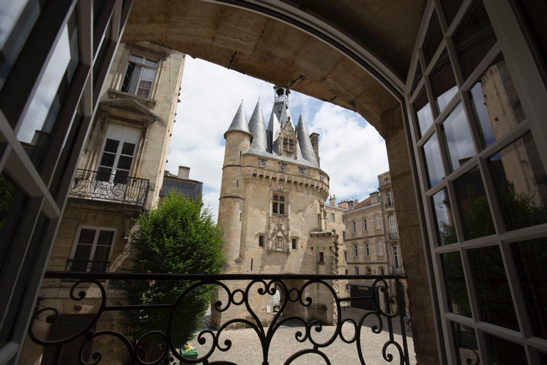 Place du Palais, Gironde
