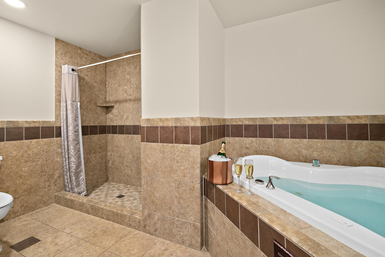 Bathroom 4, LUCKY EAGLE CASINO & HOTEL, Thurston