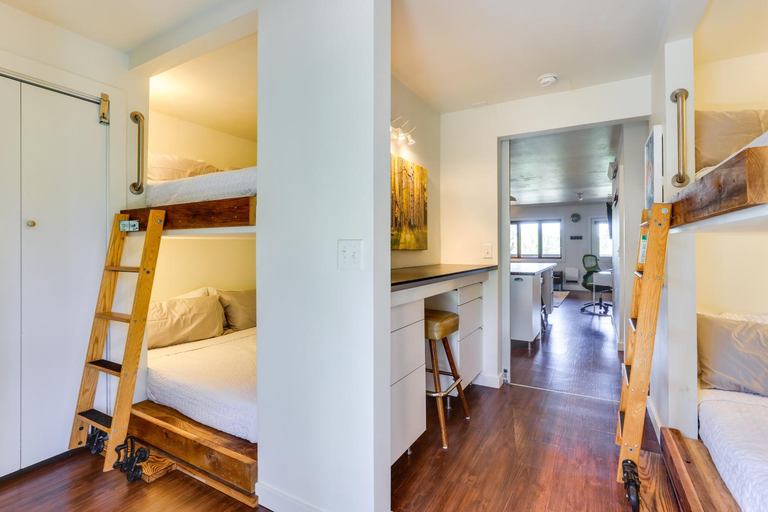 Bedroom 2, Winter Park Condo with Private Balcony Near Skiing!, Grand