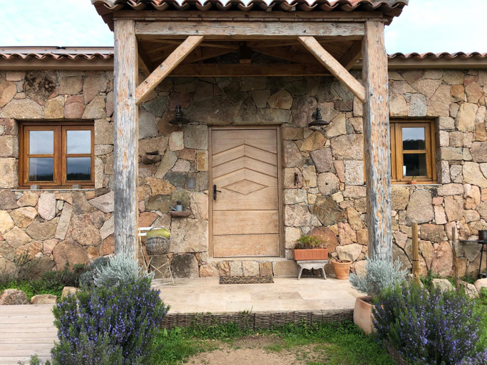 Others 4, Ferme de Roccapina, Corse-du-Sud