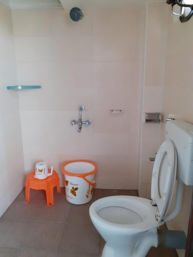 Bathroom, Hotel Paradise Inn, Tiruppur