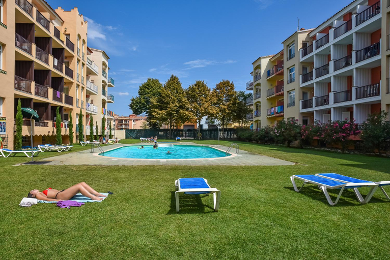 Sport & Beauty 5, Aptos. Comte D´Empuries, Girona