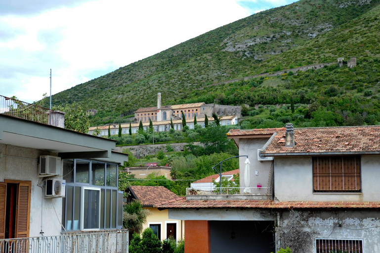 Others 5, Civico 34, Caserta
