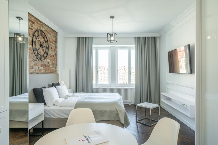 Bedroom 2, RentPlanet - Apartamenty Stare Miasto, Środa Śląska