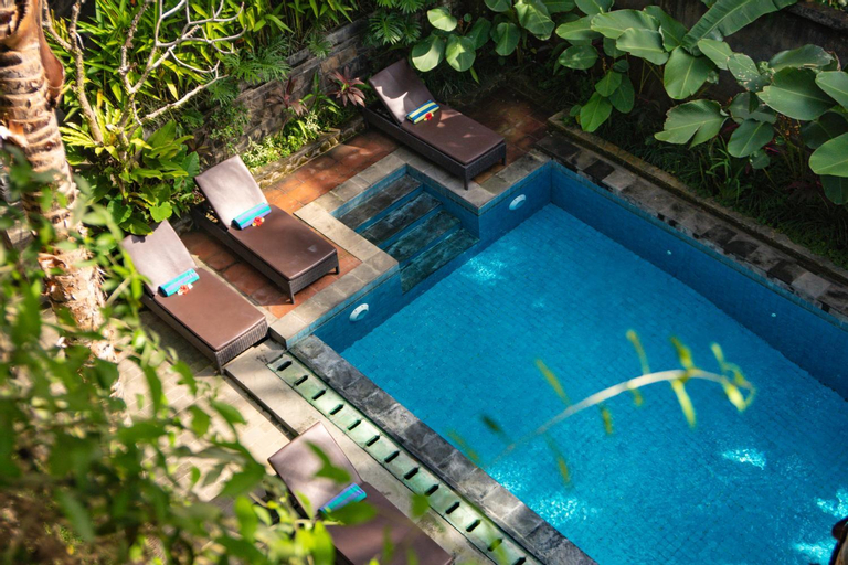 Swimming Pool 18
