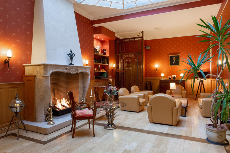 Food & Drinks 5, Hotel Perrin - Formerly Hotel Carlton, Luxembourg