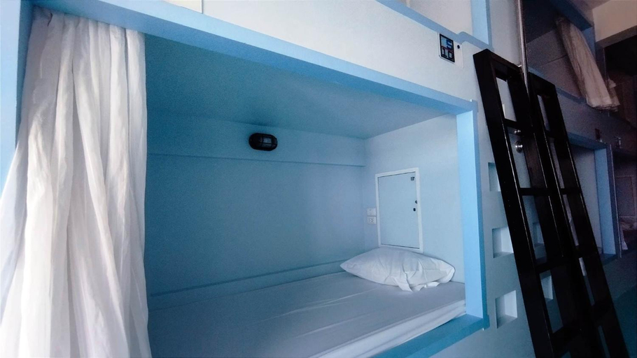 Bathroom, THE PORT HOSTEL BY SUWATCHAI, Muang Surat Thani