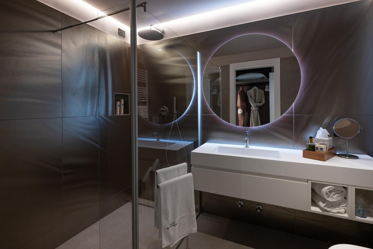 Bathroom 5, Savoy Beach Hotel & Thermal Spa, Venezia