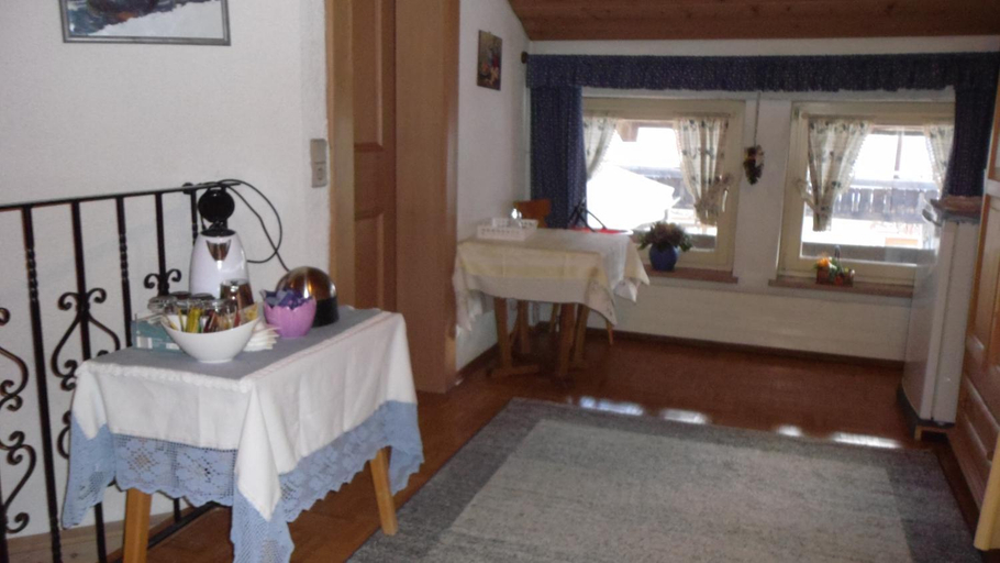 Others 3, Landhaus Krinnenspitze, Reutte