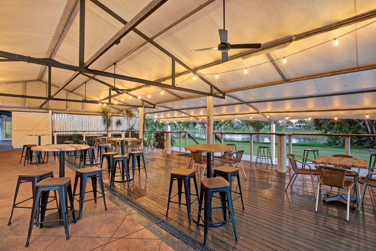 Food & Drinks 5, Windmill Motel & Events Centre, Mackay - Pt A