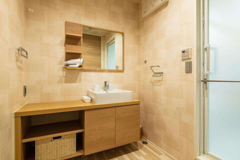 Bathroom 4, GRAND BASE MOJIKO, Kitakyūshū