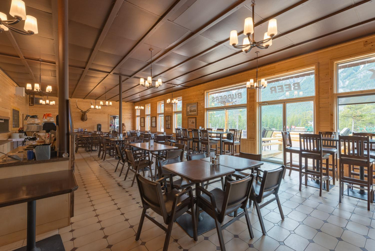 Food & Drinks 3, David Thompson Resort, Division No. 9