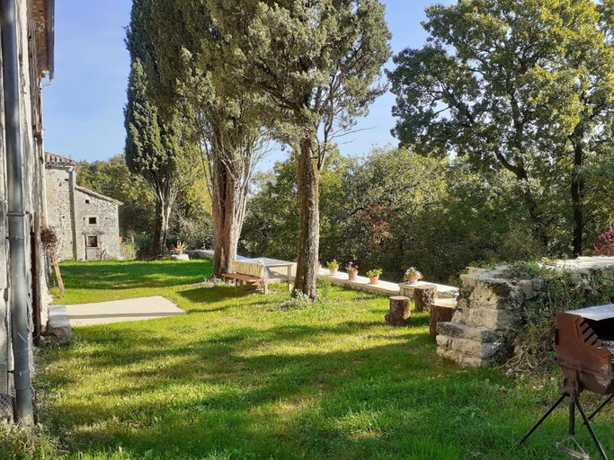 Others 5, Ferme de Laspeyrieres, Lot