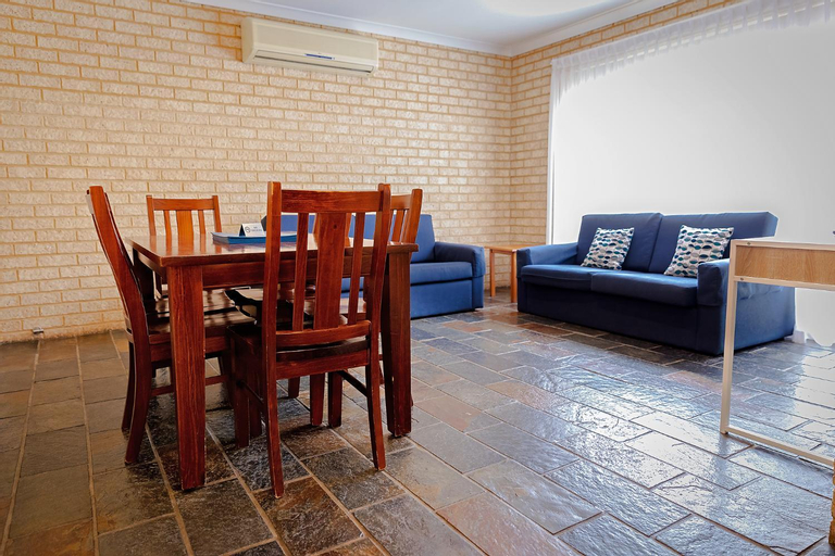 Dining Room 15