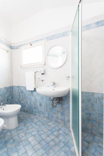 Bathroom 2, Hotel Roxy & Beach, Forli' - Cesena