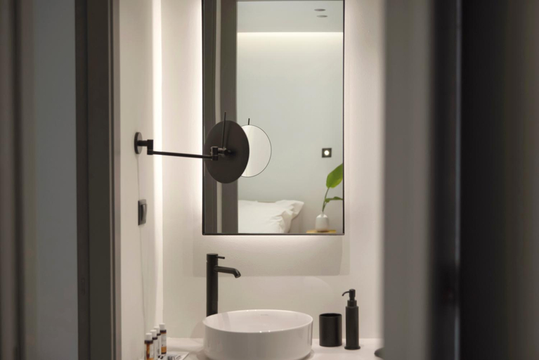 Bathroom 3, Glyfada South42, Attica