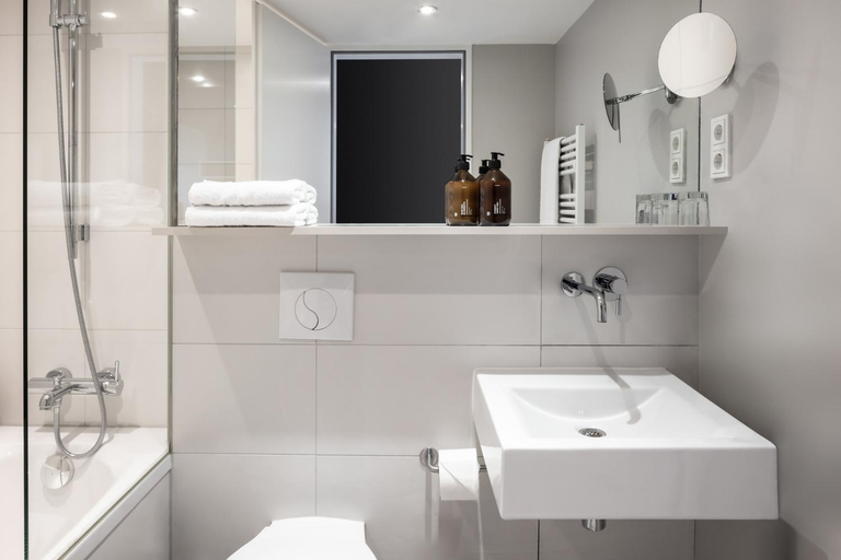 Bathroom 4, Hotel Amano, Berlin