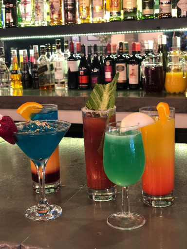 Food & Drinks