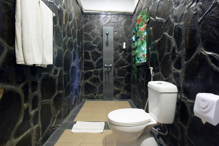 Bathroom 8