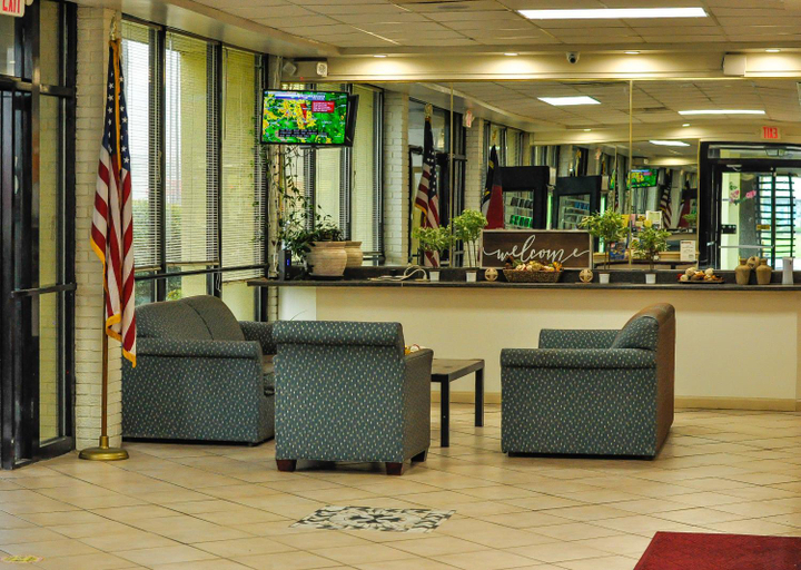 Public Area 2, Red Carpet Inn and Suites Kinston NC, Lenoir