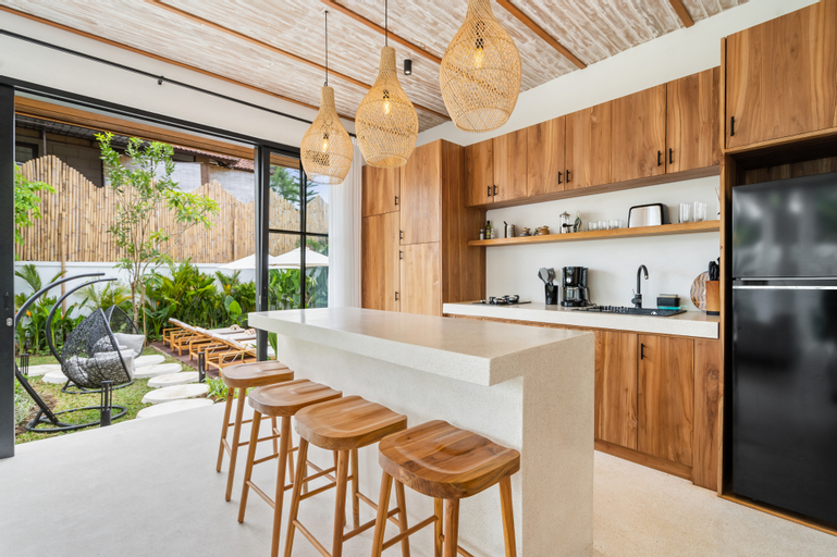 Dining Room 15